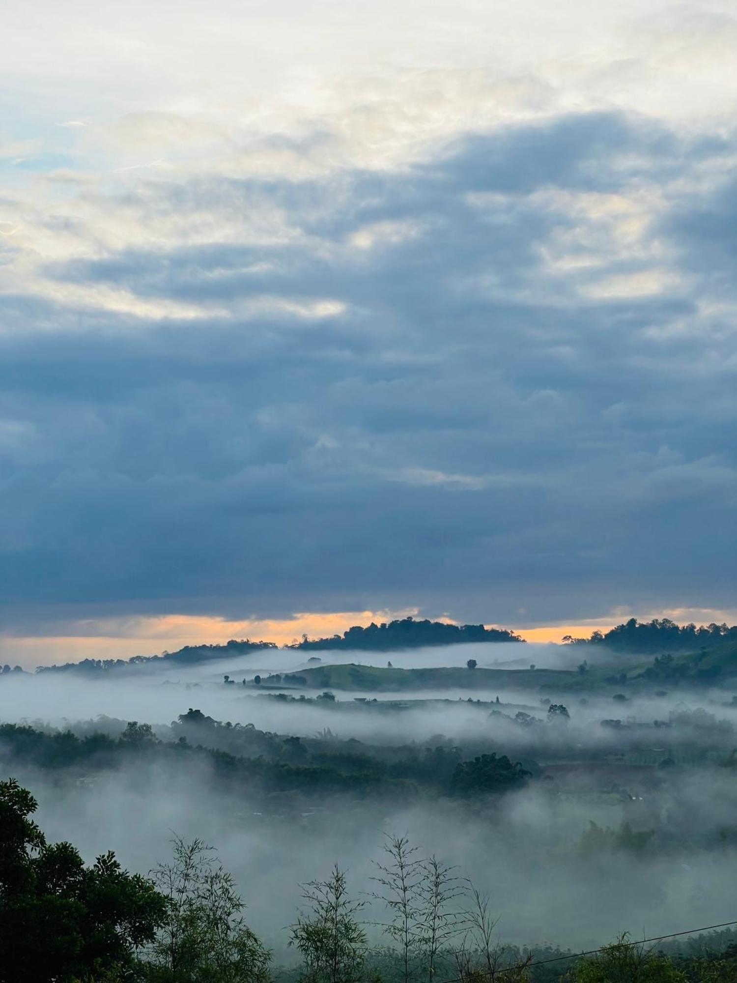 เอนกาย อิงเขา Khao Kho Exterior foto